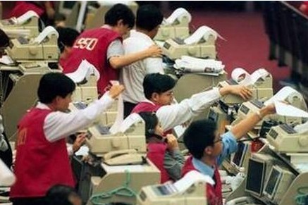 漲哭了!百億內(nèi)地資金過江炒港股