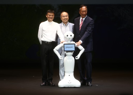 阿里戰略投資機器人產業  “Pepper情感機器人”啟動量產