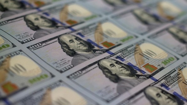 邰蒂:美國公司為何把現金存銀行？