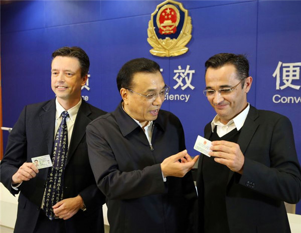 李克強：自由貿(mào)易賬戶改革經(jīng)驗要適時推廣