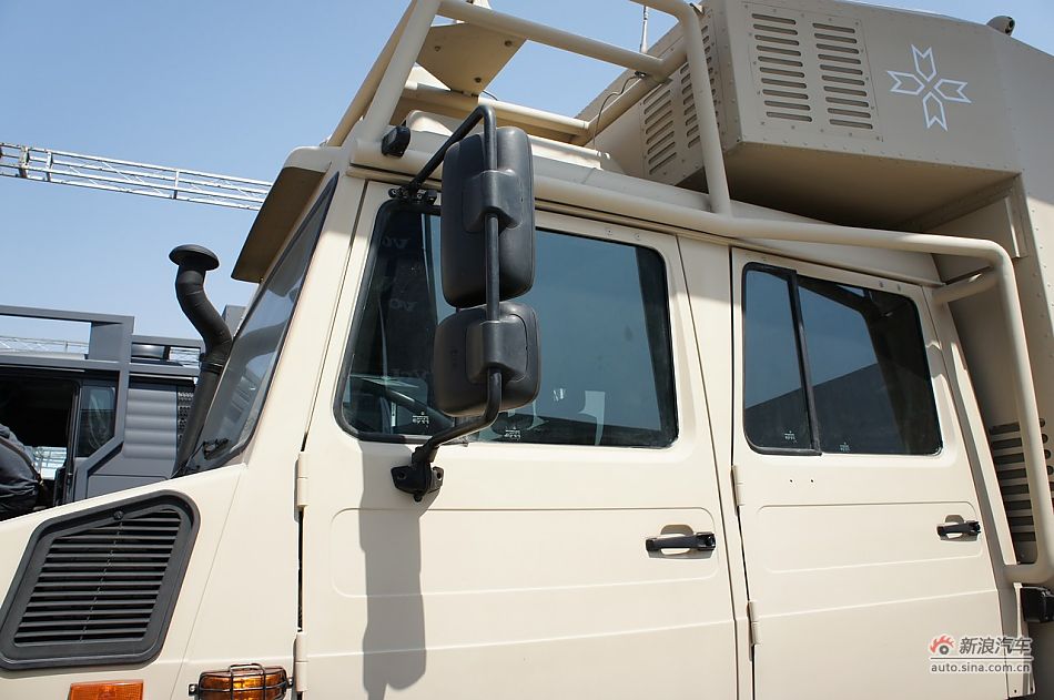 上海車(chē)展圖解烏尼莫克